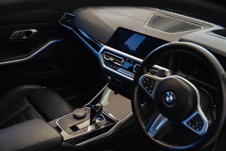 2022-BMW-3-Series-M340i-xDrive-Auto_23