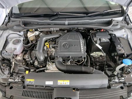 2026-Volkswagen-Polo-10-TSI_18