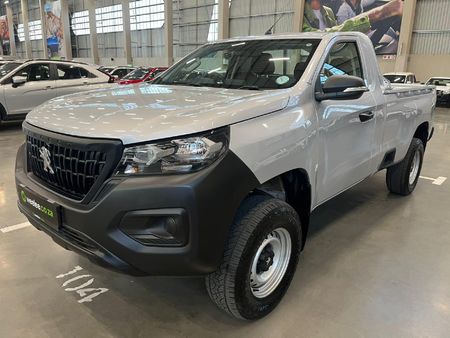 2025-Peugeot-Landtrek-19D-Professional-Single-Cab_6