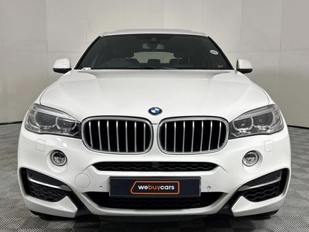2019-BMW-X6-M50d_17