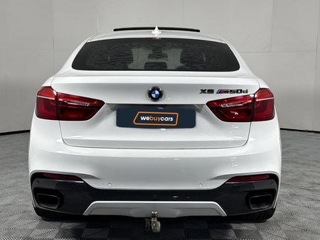2019-BMW-X6-M50d_20