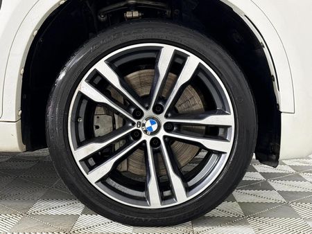2019-BMW-X6-M50d_4