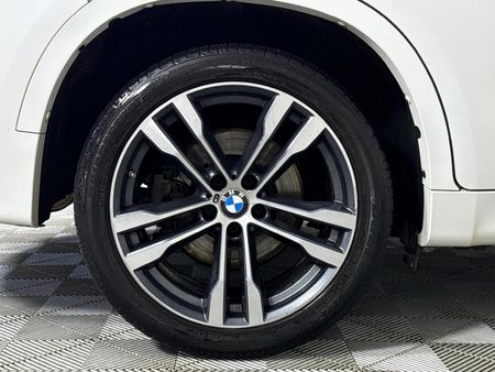 2019-BMW-X6-M50d_7