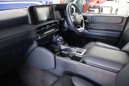 2024-Toyota-Land-Cruiser-Prado-TX-28GD-Auto_6
