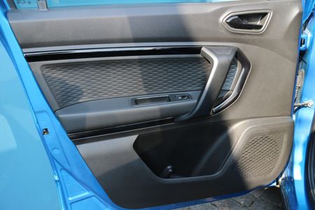 2023-Renault-Kiger-10-Energy-Zen-Auto_16