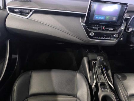 2025-Toyota-Corolla-18-XS-Hybrid-Auto_14