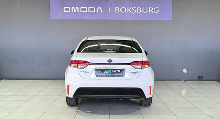 2025-Toyota-Corolla-18-XS-Hybrid-Auto_4