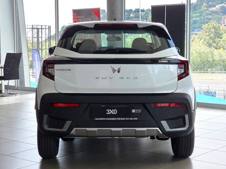 2026-Mahindra-XUV-3XO-12T-MX2-Auto_18