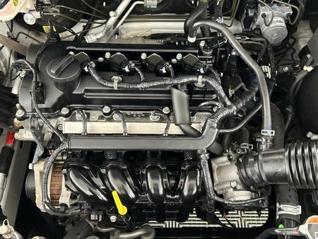 2020-Hyundai-i20-12-Motion_13