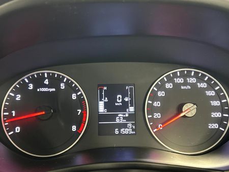 2020-Hyundai-i20-12-Motion_2