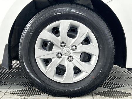 2020-Hyundai-i20-12-Motion_5