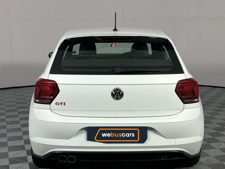 2019-Volkswagen-Polo-20-GTI-Auto-147kW_16