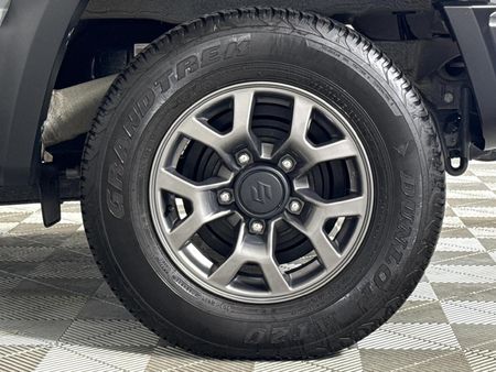 2022-Suzuki-Jimny-15-GL-Auto_4