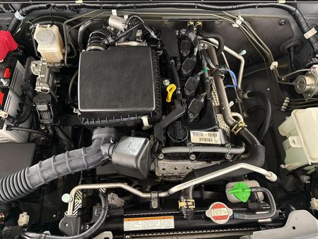 2022-Suzuki-Jimny-15-GL-Auto_7