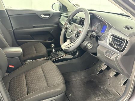 2020-Kia-Rio-12-LS-5-dr_9