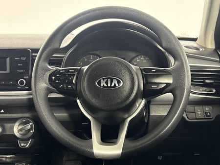 2020-Kia-Rio-12-LS-5-dr_12