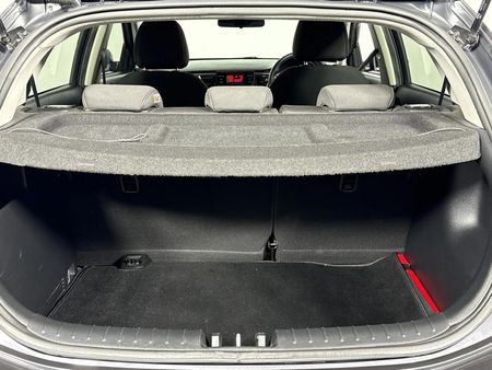 2020-Kia-Rio-12-LS-5-dr_14