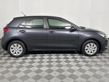 2020-Kia-Rio-12-LS-5-dr_17