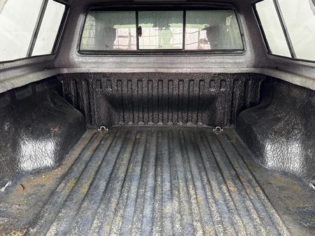 2014-Volkswagen-Amarok-20-TDI-Trendline-103kW-Double-Cab_12