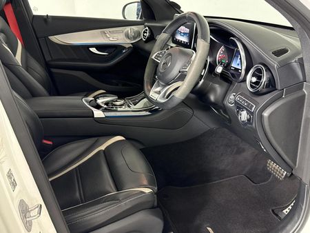 2019-Mercedes-AMG-GLC-63-S-AMG-Coupe-4Matic_10