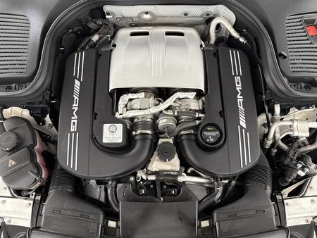 2019-Mercedes-AMG-GLC-63-S-AMG-Coupe-4Matic_13