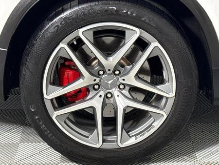 2019-Mercedes-AMG-GLC-63-S-AMG-Coupe-4Matic_18
