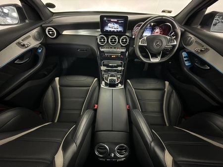 2019-Mercedes-AMG-GLC-63-S-AMG-Coupe-4Matic_6
