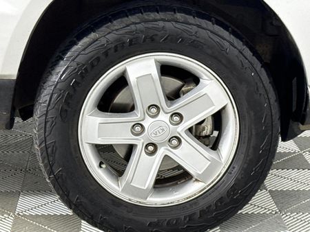 2009-Kia-Sportage-20-Auto-4x4_5