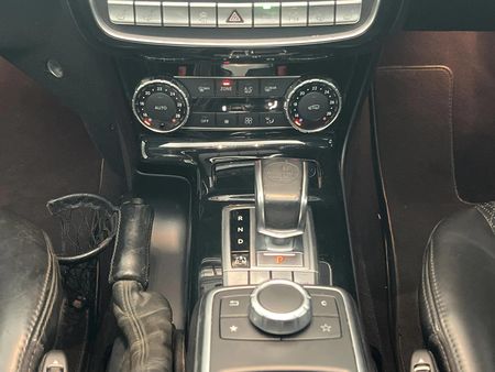 2015-Mercedes-AMG-G-Class-G63-AMG_10