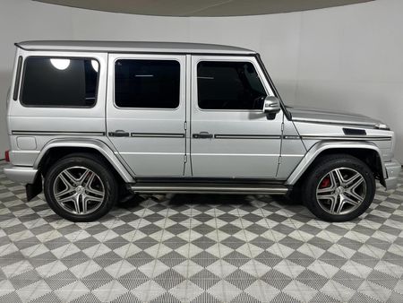 2015-Mercedes-AMG-G-Class-G63-AMG_17