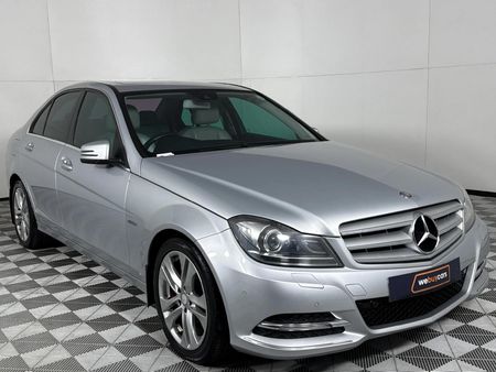 2011-Mercedes-Benz-C-Class-C-180-BE-Avantgarde-Auto_17
