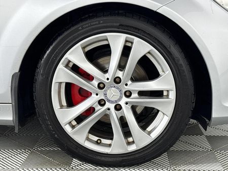 2011-Mercedes-Benz-C-Class-C-180-BE-Avantgarde-Auto_5