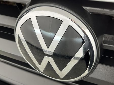 2024-Volkswagen-Amarok-20-TDI-125kW-Double-Cab_11