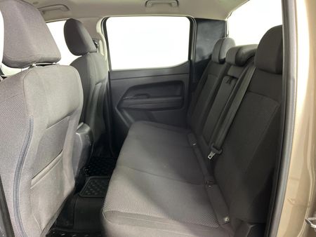 2024-Volkswagen-Amarok-20-TDI-125kW-Double-Cab_3