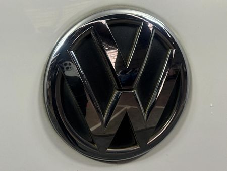 2015-Volkswagen-Amarok-20-BiTDI-Highline-132kW-Auto-Double-Cab_11