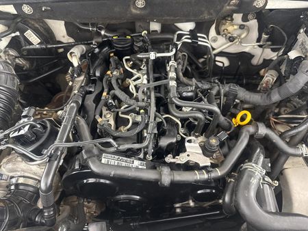2015-Volkswagen-Amarok-20-BiTDI-Highline-132kW-Auto-Double-Cab_14