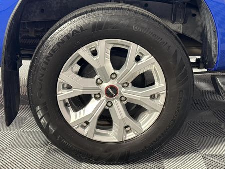2023-Isuzu-D-Max-19-DDI-HR-LS-Double-Cab_7