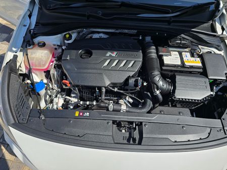 2023-Hyundai-i30-N-20-TGDi-DCT_24