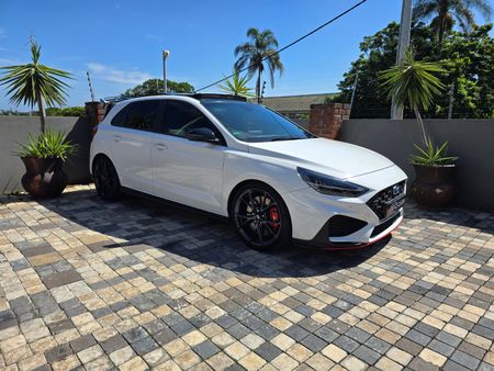 2023-Hyundai-i30-N-20-TGDi-DCT_27