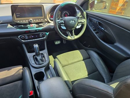 2023-Hyundai-i30-N-20-TGDi-DCT_34