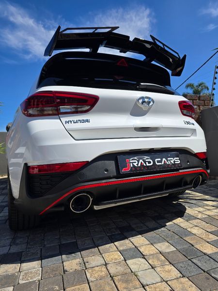 2023-Hyundai-i30-N-20-TGDi-DCT_48