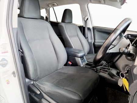2016-Toyota-RAV4-20-GX-Auto_13