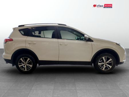 2016-Toyota-RAV4-20-GX-Auto_2