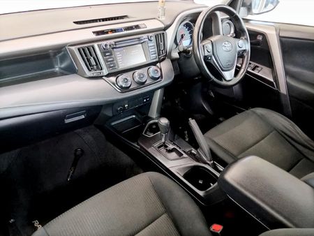 2016-Toyota-RAV4-20-GX-Auto_6