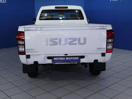 2026-Isuzu-D-Max-250C-Fleetside-Single-Cab_9