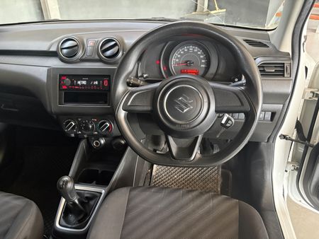 2022-Suzuki-Swift-12-GA_9