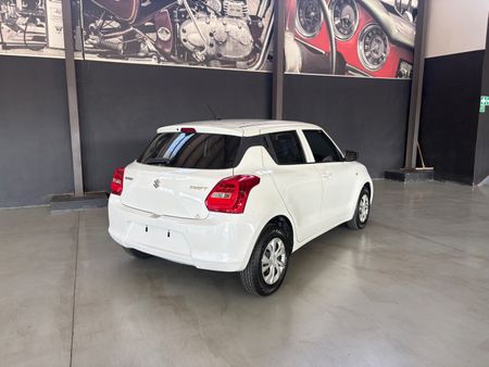 2022-Suzuki-Swift-12-GA_14