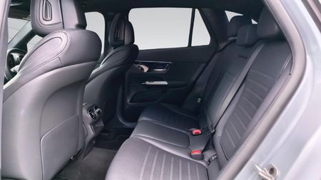 2025-Mercedes-Benz-GLC-300D-4Matic_18