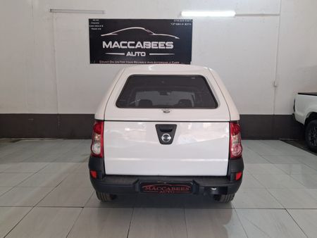 2019-Nissan-NP200-16-SE_11