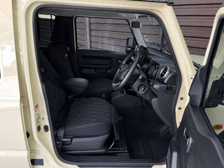 2023-Suzuki-Jimny-15-GLX-AllGrip-5-Door-Auto_11